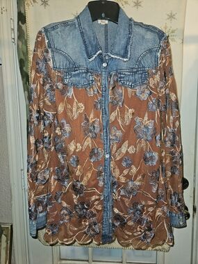 Reba Light Blue Denim Shirt with Center Seam